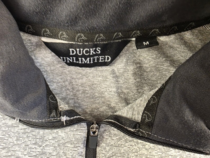 Ducks Unlimited Pullover 1/4 Zip Long Sleeve Lightweight Performance Men's M gallery