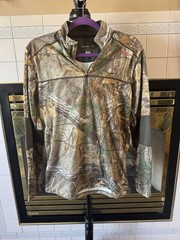 TERRAMAR MENS SZ M, 1/4 ZIP, CAMO HUNTING SHIRT, PIT-PIT=20″, VERY NICE SHAPE