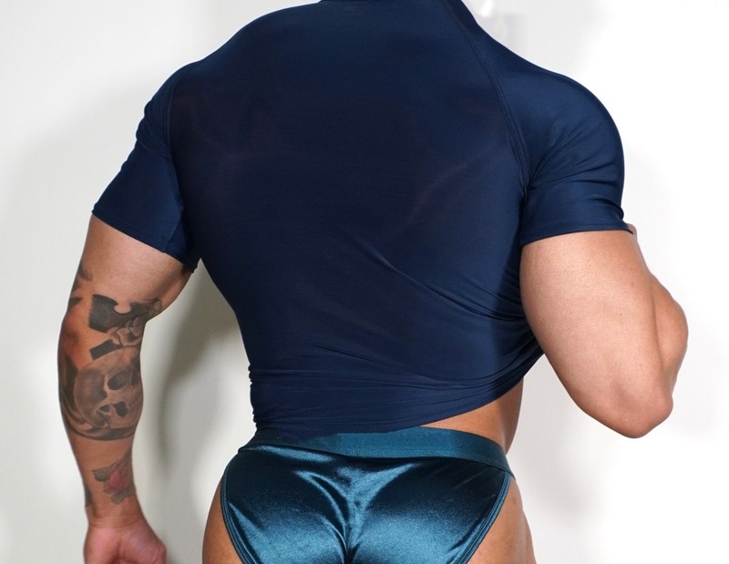 MEDIUM DARK BLUE TIGHT FITTING MEN'S COMPRESSION SHIRT gallery