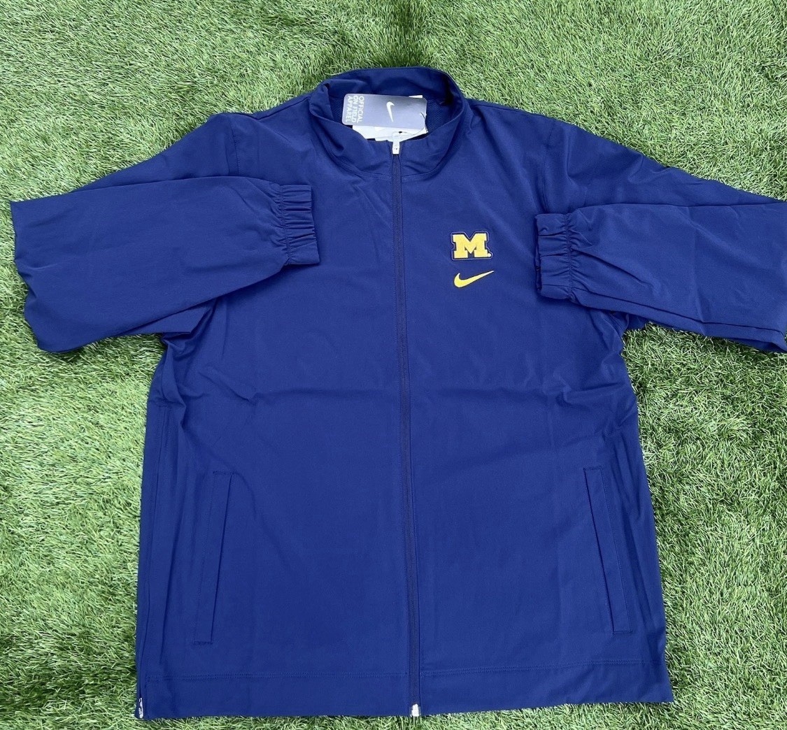 Men’s Small Nike Michigan Wolverines Full-Zip Sideline Jacket DZ8236-419 PE gallery