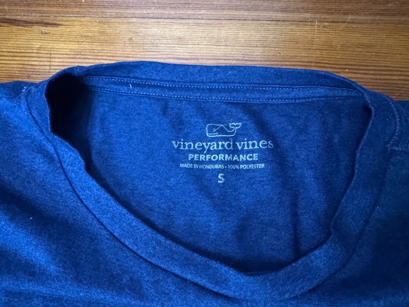 Vineyard Vines Performance Active Shirt Tee 1998 Mens Small Navy Blue Whale gallery
