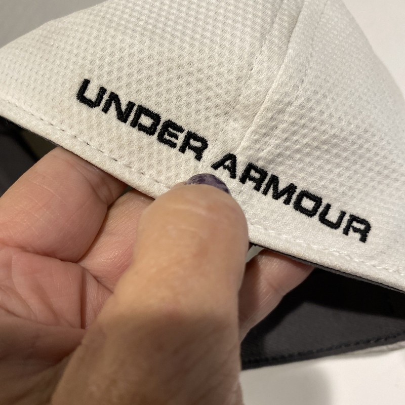 Under Armour extra large/XXL/UA pro fit hat and loose fit XL T-shirt Set White gallery