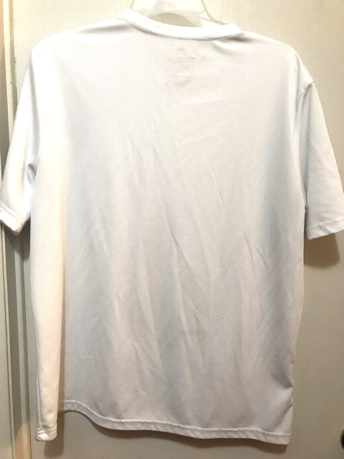Athletic Works Men's White Reflective Moisture Wicking Shirt Quick Dry SZ LG gallery