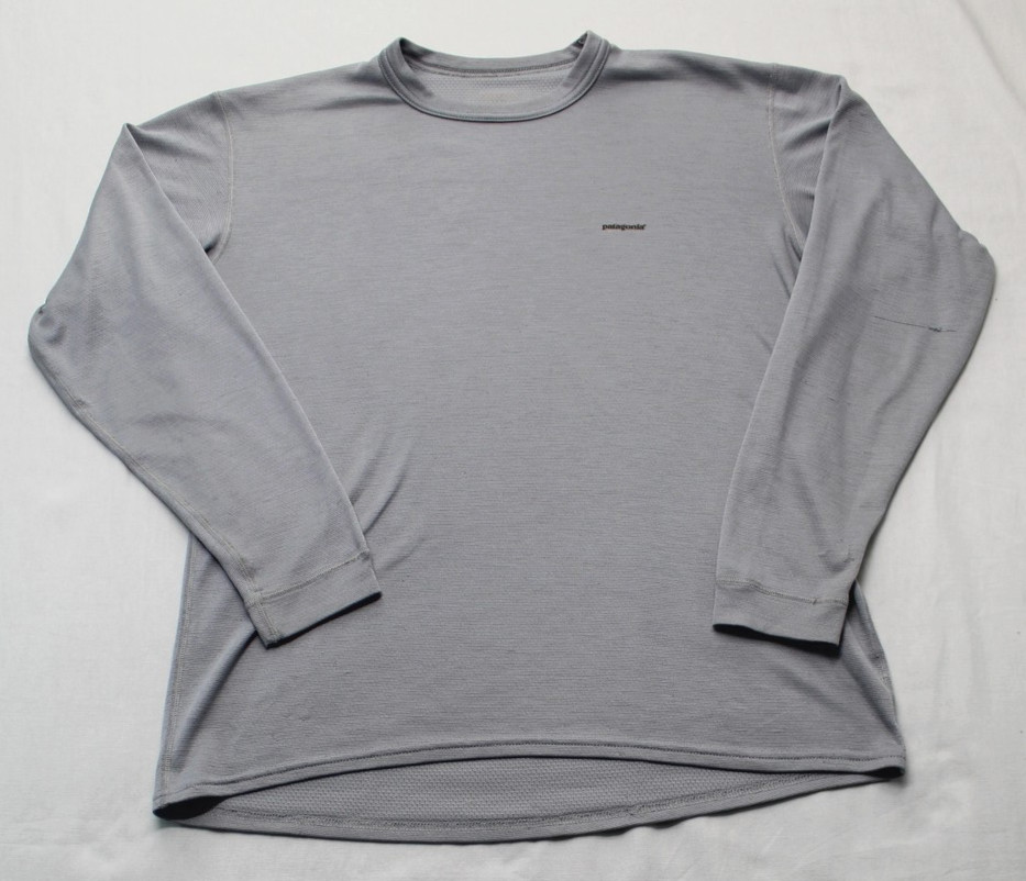 Patagonia Shirt Mens Small Gray Long Sleeve Base Layer Performance Hiking gallery