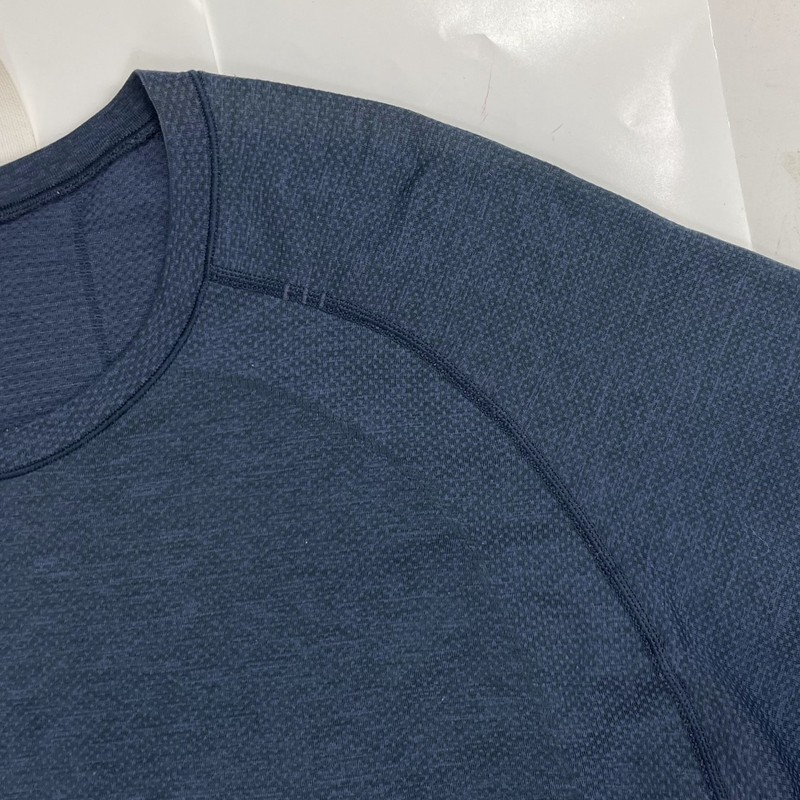 Lululemon Metal Vent Tech Long Sleeve 2.0 Mineral Blue/True Navy Size M gallery