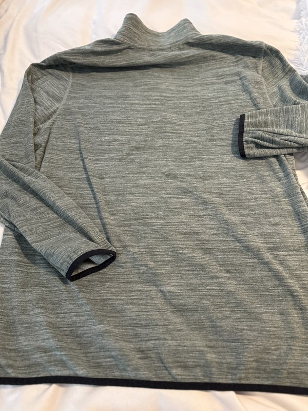 Avalanche Men's Quarter Zip Top Pullover Size XL NWOT GREY / OLIVE gallery