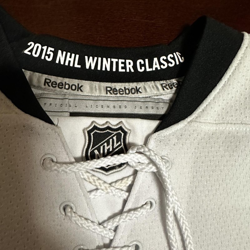 Chicago Blackhawks 2015 Winter Classic white mens Reebok hockey Jersey Sz Small gallery