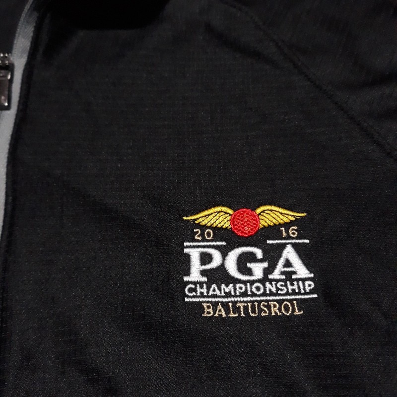 Under Armour Loose All Season Gear PGA Baltusrol Golf Sweater 1/4 Zip Men's M gallery