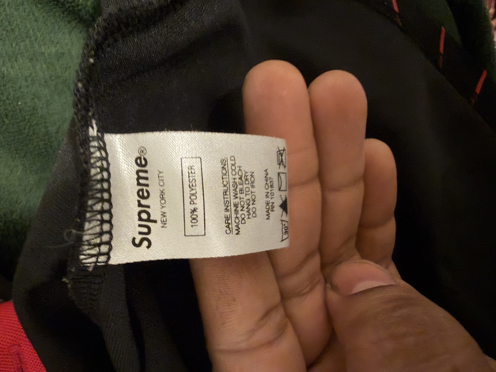 Supreme Vertical Logo Baseball Jersey Red New Authentic FW18 XLARGE BLACK RED gallery