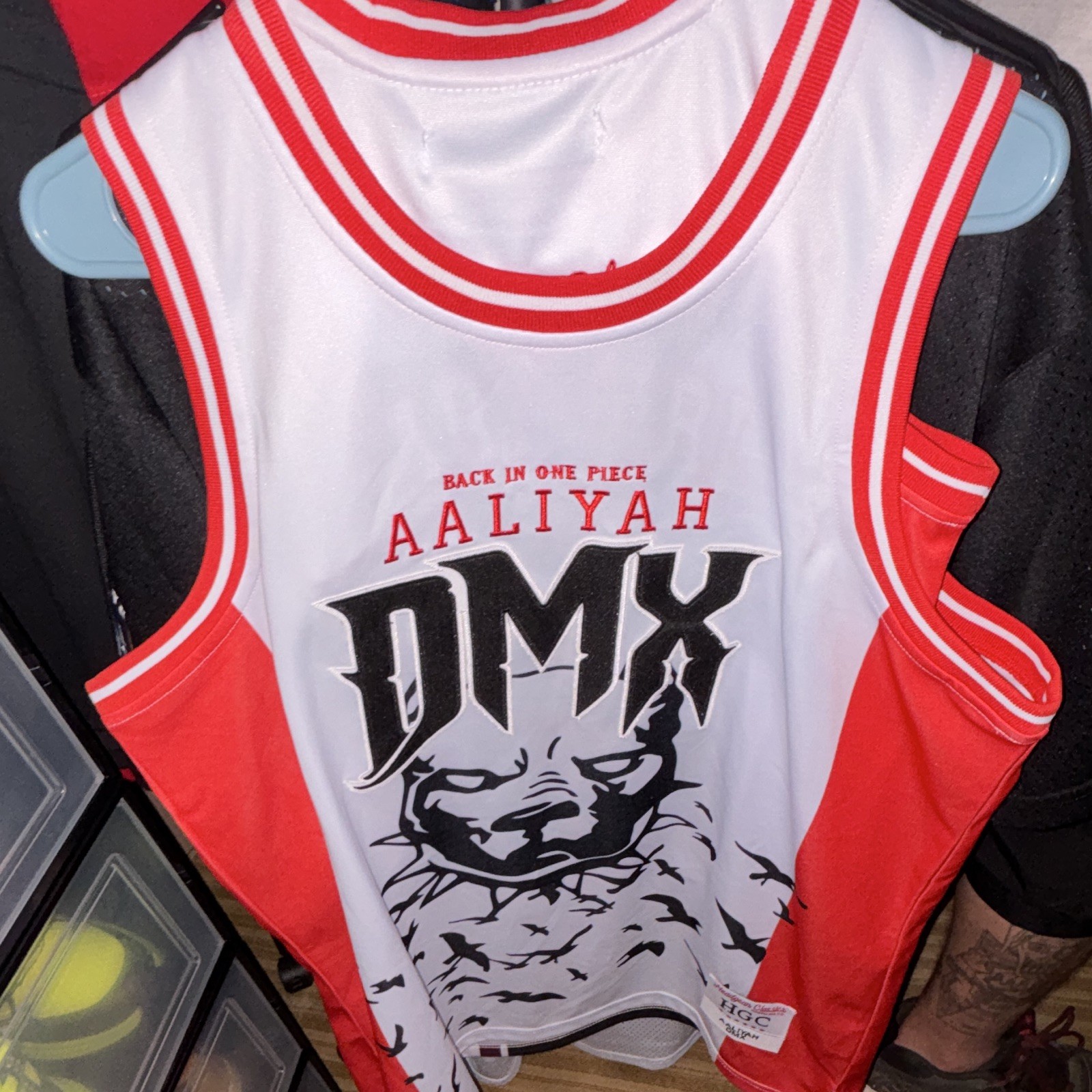 Aaliyah DMX Men's Red/White Mesh Graphic Basketball Jersey Tank Top Size L gallery