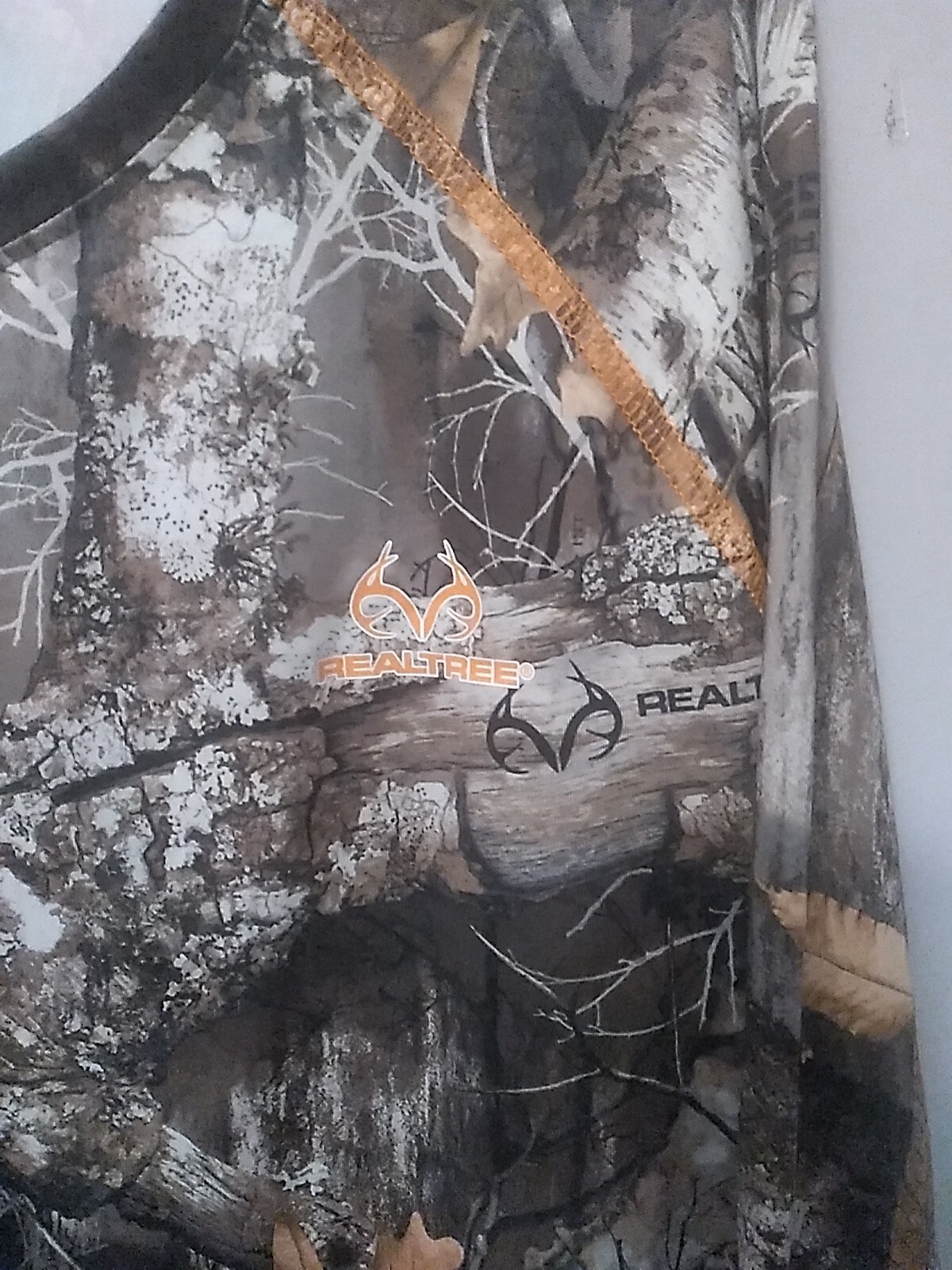 Realtree Compression Shirt Men's XL Edge Camoflauge Camo Outdoors Hunting Wear gallery