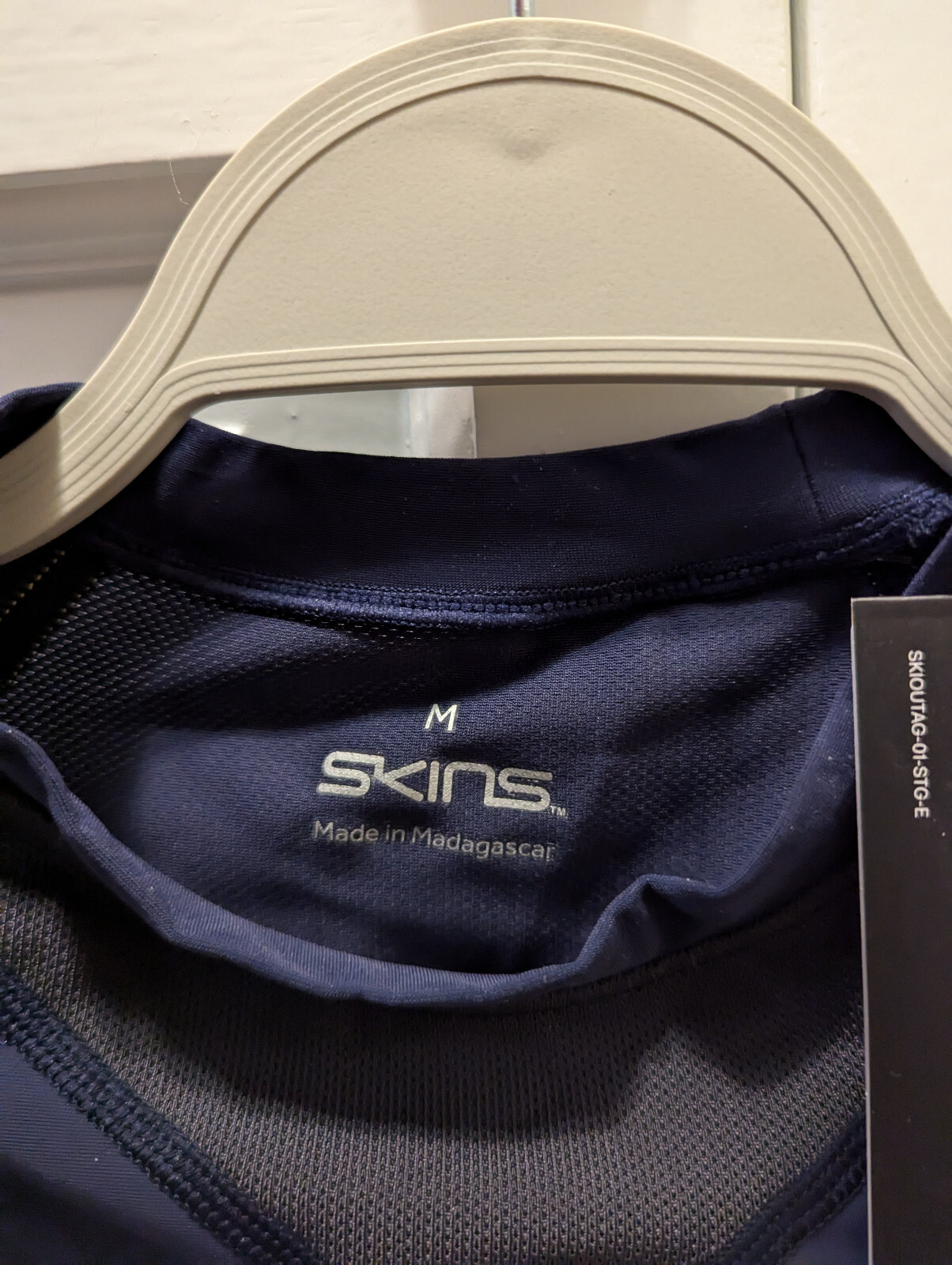 Skins SERIES-3 Men’s Long Sleeve Compression Shirt Navy Blue Medium NEW WITH TAG gallery
