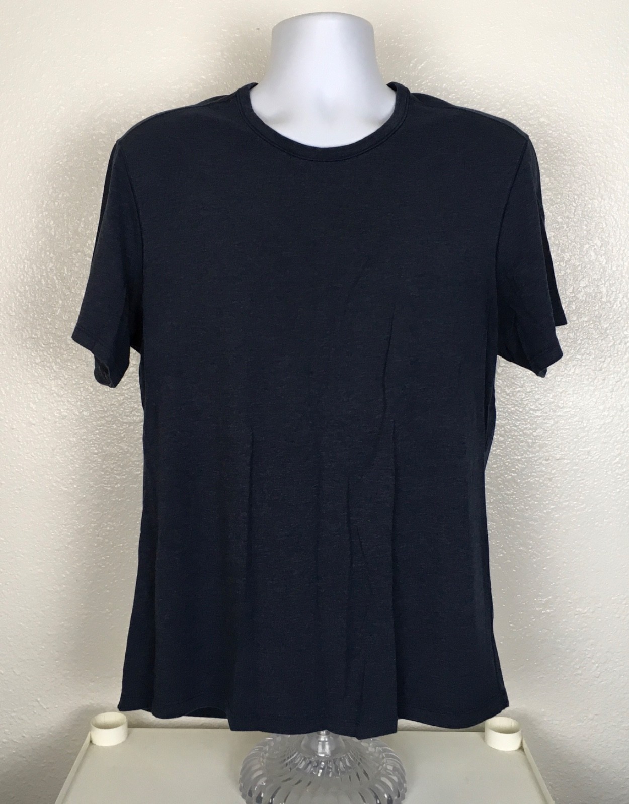 Lululemon Men’s Size L Basic Athletic Casual Navy Blue T Shirt ~ A14 gallery
