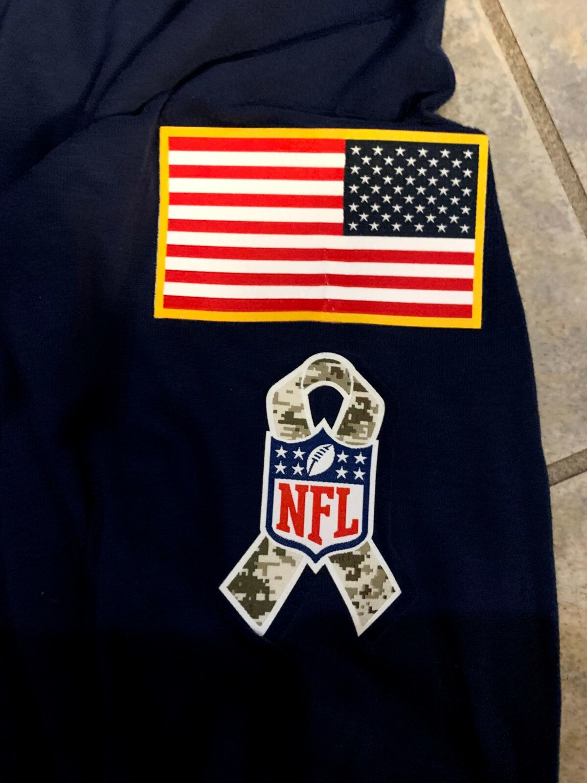 Nike NFL New England Patriots Long Sleeve T-Shirt Salute to Service Men's S gallery