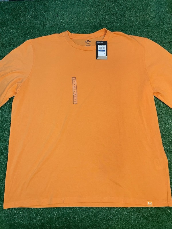 NWT Under Armour Men's Playback Boxy Short Sleeve T-shirt Size XL Sunset Blvd gallery