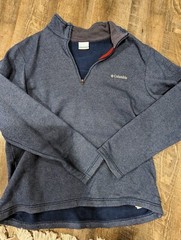 Stay Cozy in Style! Columbia Half-Zip Crew Neck Men’s Large – Trendy Comfort for