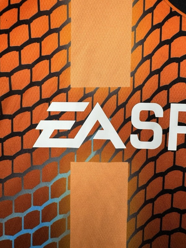 EA Sports FIFA 22 Team Fut Jersey Shirt #22 Chi_Kacee - Men's Medium gallery