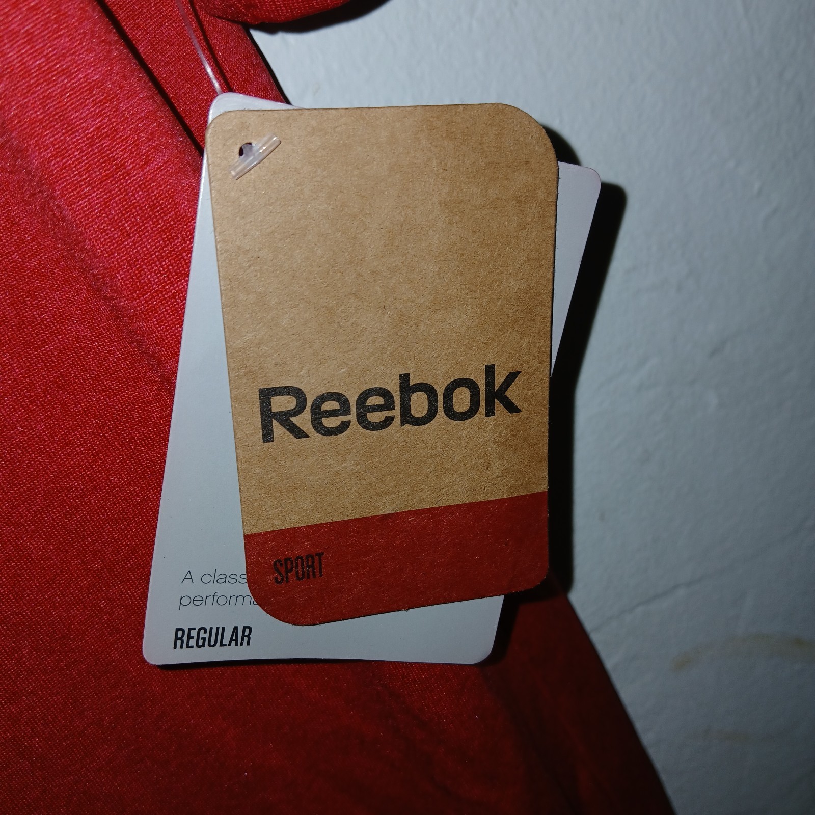 Reebok Althletic T Shirt L Red gallery