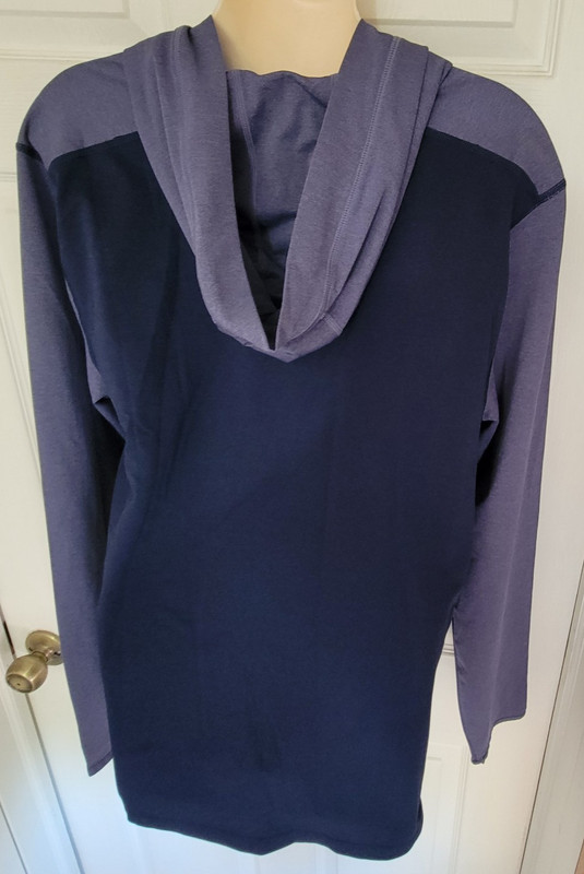 BASS OUTDOOR Blue Hooded Lightweight Poly Men's Shirt Small NWT gallery