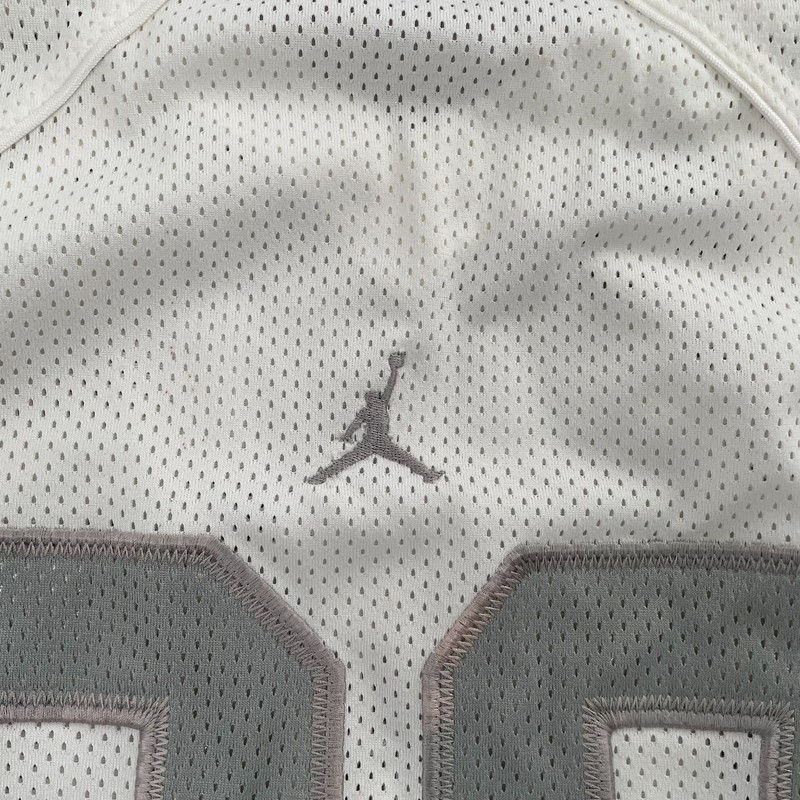 VINTAGE Air Jordan Jersey Adult 3XL White Stitched Nike Basketball Mens XXXL gallery
