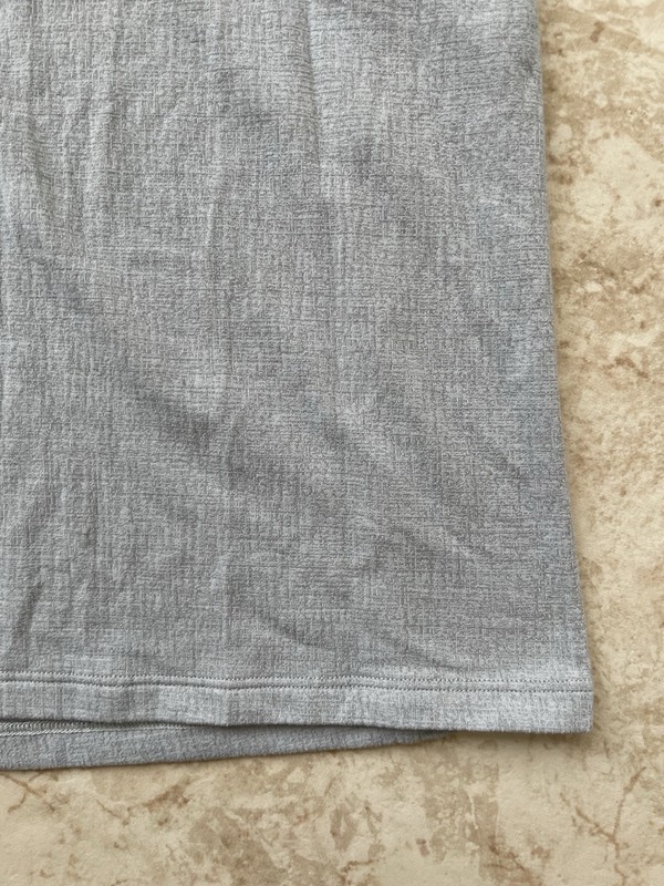 Lululemon In Mind Men’s Short Sleeve Gray XL T-Shirt Yoga Athletic Training Top gallery