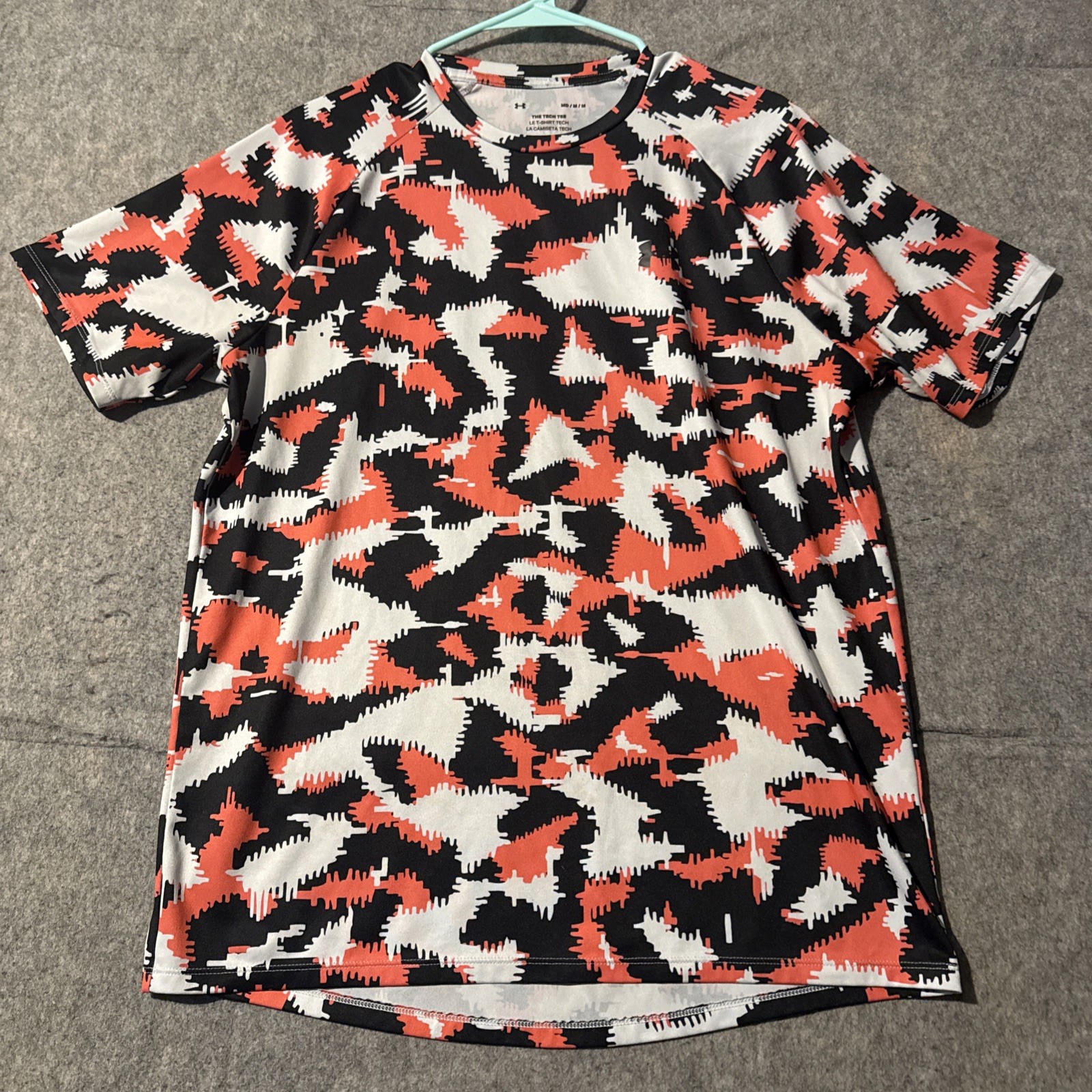 Under Armour Camo Tech Tee Mens Medium Short Sleeves Digi Performance Stretch gallery